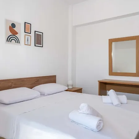 Santa Marina 6 Apartment Asgourou